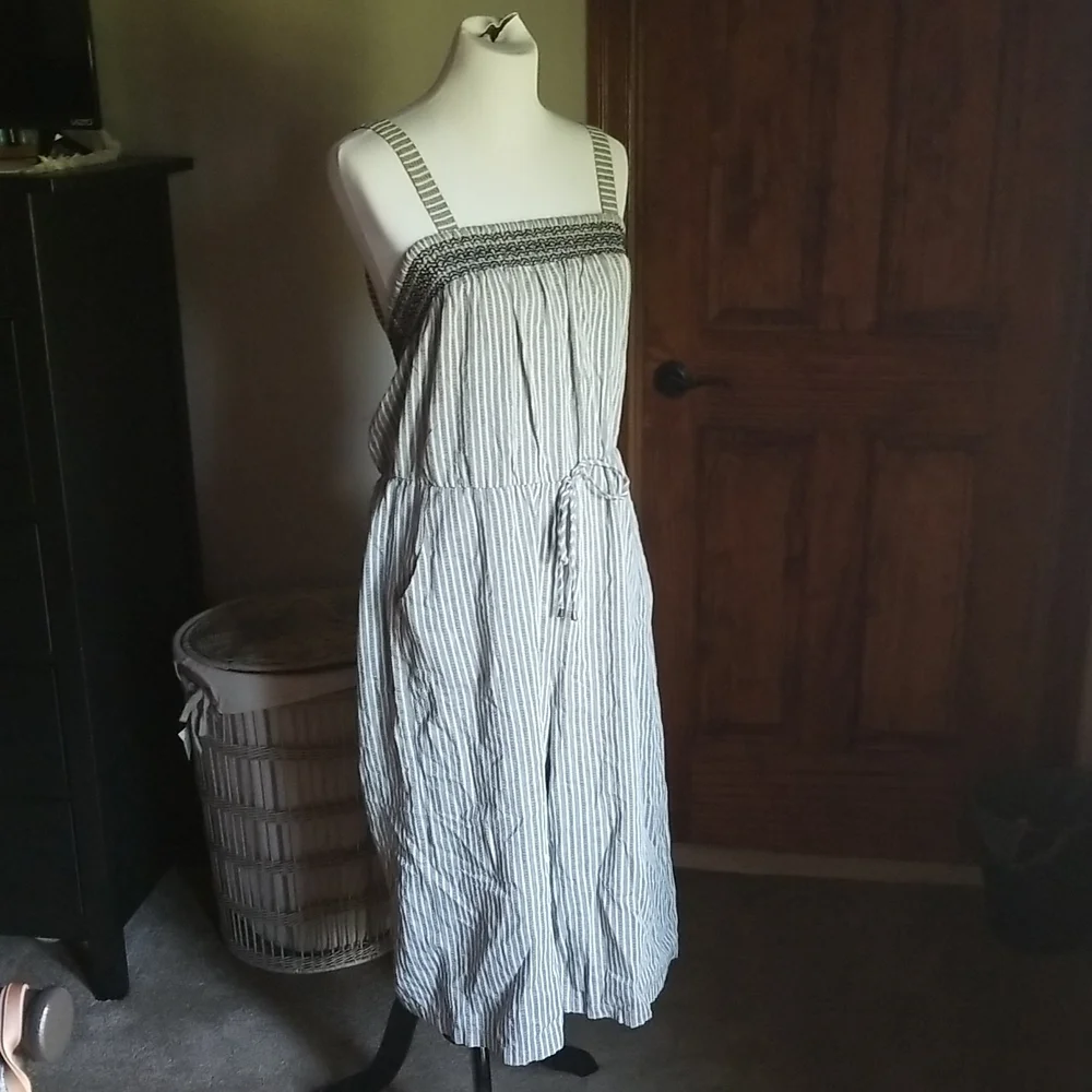 Universal Thread | Jumpsuit - Picture 3 of 8